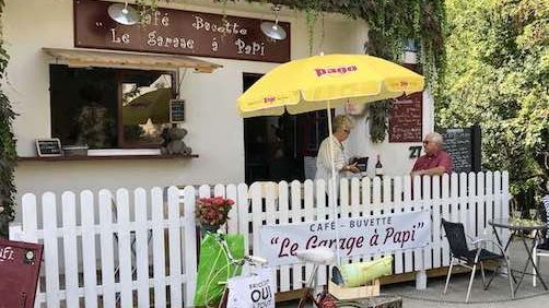 Cafe-bar at Dampierre-sur-Boutonne